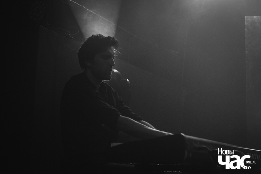 9/13 vivienne_mort__pavel_aksinovicz____11__logo.jpg