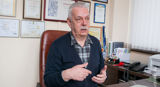 Псіхолаг Уладзімір Янчук: Улада палохаецца ўсяго і ўся Псіхолаг Уладзімір Янчук: Улада палохаецца ўсяго і ўся