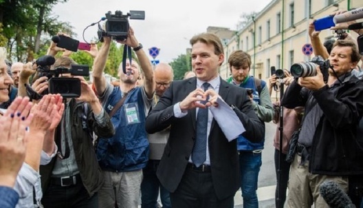 znak_3_logo_1.jpg znak_3_logo_1.jpg