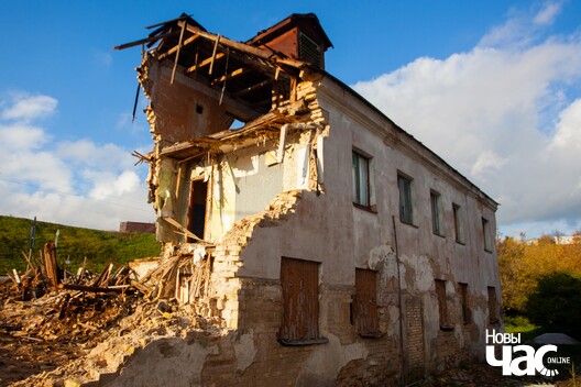 4/8 zrujnavany_budynak_na_padolnaj_48__4__logo.jpg