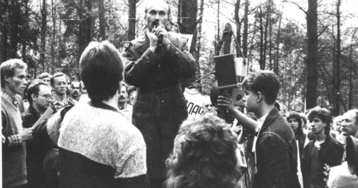 Першае грамадскае шэсце ў «Курапаты» 1988