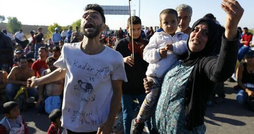 Натоўпы мігрантаў спрабуюць прарвацца ў Славенію