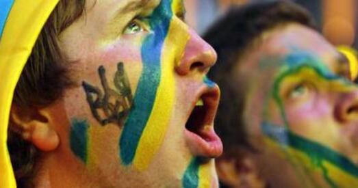 У Беларусь ізноў прыехалі ўкраінскія заўзятары