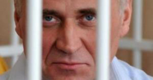 Мікалай Статкевіч: “Мяне спрабавалі ўгаварыць адмовіцца ад адзіночкі”