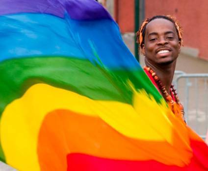 activist_wiith_flag.jpg activist_wiith_flag.jpg