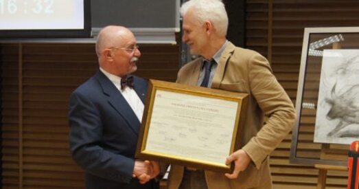 Алесь Бяляцкі атрымаў прэмію імя Льва Сапегі ў Варшаве