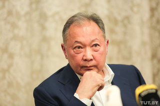 bakiev_tutby_brush_phsl_08.jpg bakiev_tutby_brush_phsl_08.jpg