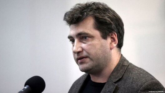 bastunec1.jpg bastunec1.jpg