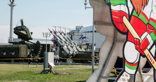 Сурыкаў: Беларусі «прапанавана асвоіць» выраб узбраенняў для Расіі, якія раней рабіла Украіна