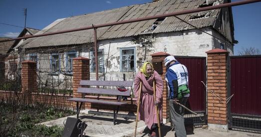 На ўсходзе Украіны людзі пакутуюць, вымушаныя піць дажджавую ваду, — АБСЕ (фота)