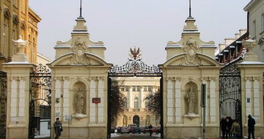 За мяжой вучацца 30 тысяч беларусаў