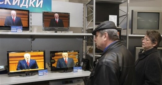 Уладам прапануюць папрасіць прабачэння за "неўтаймаваныя амбіцыі аднаго чалавека"