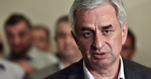 Рауль Хаджымба заявіў пра сваю перамогу на выбарах прэзідэнта Абхазіі