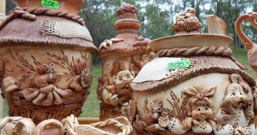 Жыхары Cлавянска пад выбухі вывозілі сваю кераміку на кірмаш у Львоў