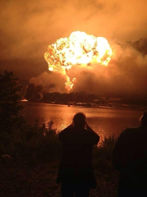 lac_m_gantic_explosion.jpeg lac_m_gantic_explosion.jpeg