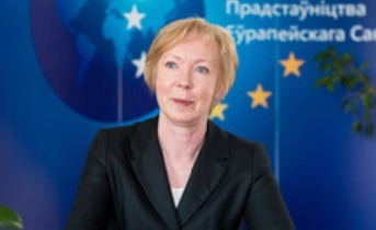 mora_4_2451.jpg mora_4_2451.jpg