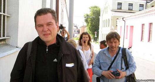 pochobut1.jpg pochobut1.jpg