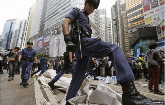police_hong_kong.jpg police_hong_kong.jpg