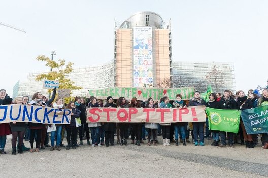 stop_ttip_0.jpg stop_ttip_0.jpg