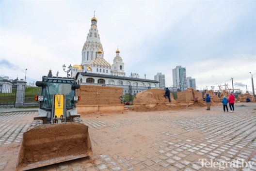 weugrl_w631h1200.jpg weugrl_w631h1200.jpg