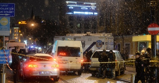 Узброены напад на клуб у Стамбуле. Загінулі не менш за 35 чалавек