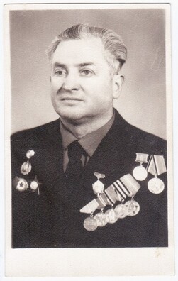 15_5_georgij_dem_janov_1970_e_godi_logo.jpg 15_5_georgij_dem_janov_1970_e_godi_logo.jpg