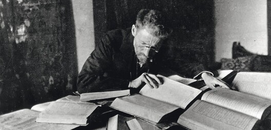 294203_833x400.jpg 294203_833x400.jpg