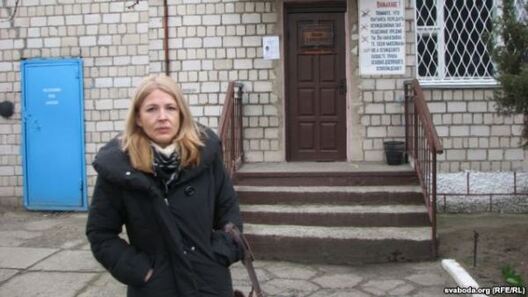 11_zhonka_beljackaga_natallja_priehala_da_jago_na_spatkanne_babrujskuju_kalon_ju.jpg 11_zhonka_beljackaga_natallja_priehala_da_jago_na_spatkanne_babrujskuju_kalon_ju.jpg