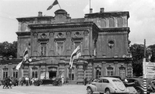 3_kupalauski_bundesarchiv_bild_146_2008_0042_wei_russland_minsk_geb_ude.jpg 3_kupalauski_bundesarchiv_bild_146_2008_0042_wei_russland_minsk_geb_ude.jpg