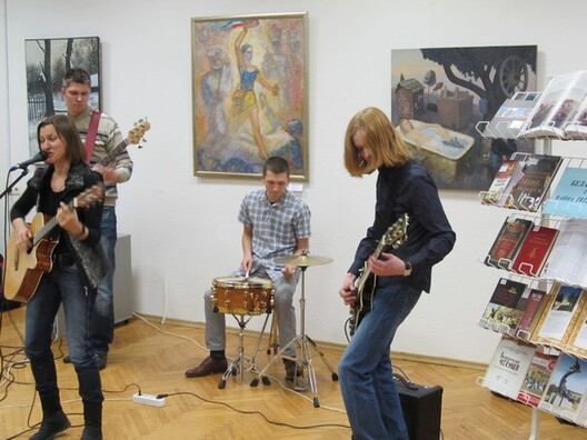 bnr1812_10.jpg bnr1812_10.jpg