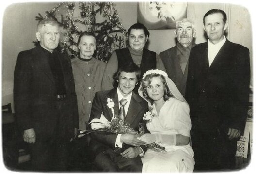 6_na_vjasell_sina_jazep_v_l_ko_sk_krajn_zleva.jpg 6_na_vjasell_sina_jazep_v_l_ko_sk_krajn_zleva.jpg