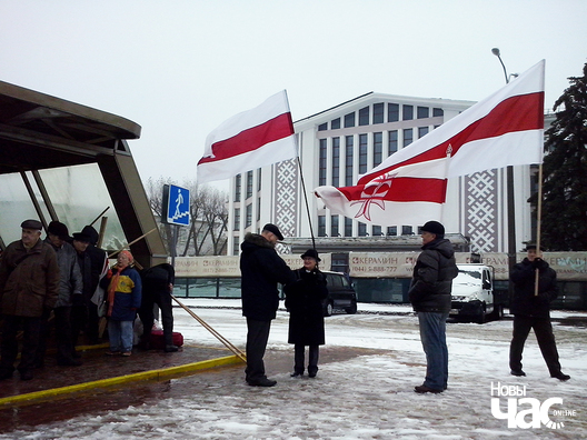 1/12 cam02983_logo.jpg