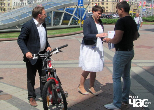 dm_bike_logo.jpg dm_bike_logo.jpg
