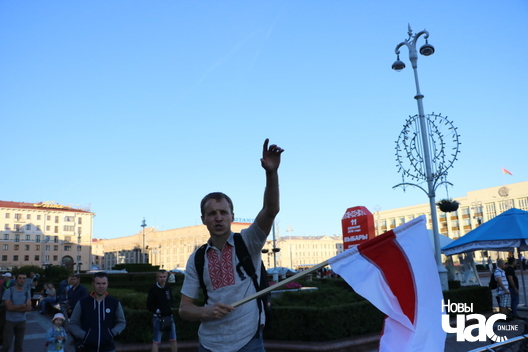 38/41 img_2188_logo.jpg