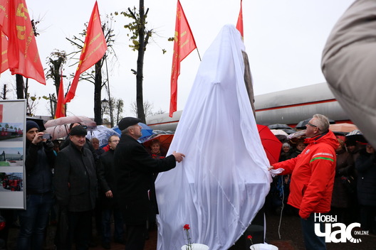 4/12 img_5430_logo.jpg