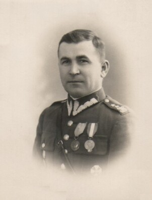 jan_vjarenich_logo.jpg jan_vjarenich_logo.jpg