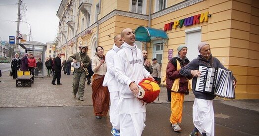 У Гомелі асудзілі крышнаіта за выкананне рэлігійных песень на вуліцы