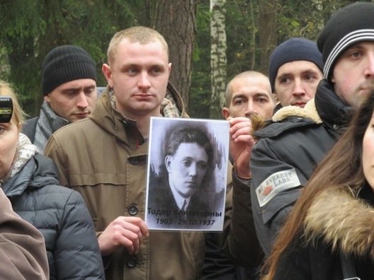 kurapati_vistava_12_11_15_1.jpg kurapati_vistava_12_11_15_1.jpg