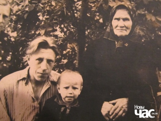 Старэйшы брат з сынам і бабуляй (23.7.1957) Старэйшы брат з сынам і бабуляй (23.7.1957)