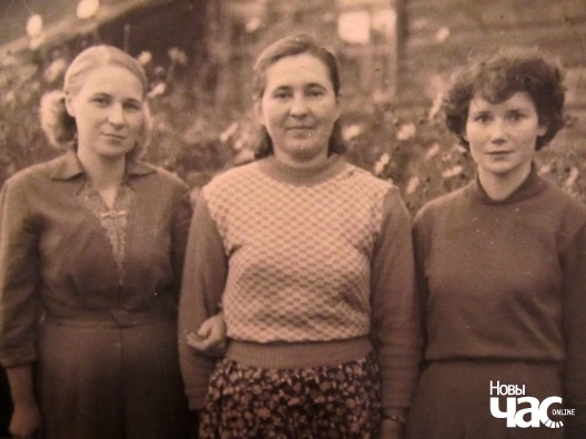 Спадарыня Лідзія з сяброўкамі Спадарыня Лідзія з сяброўкамі 