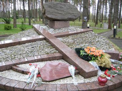 mednoe_russkoe_kladbische.jpg mednoe_russkoe_kladbische.jpg