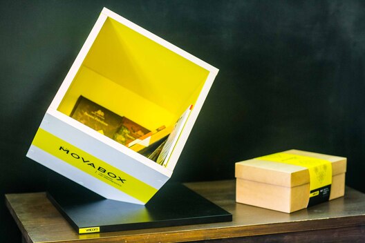 movabox1.jpg movabox1.jpg