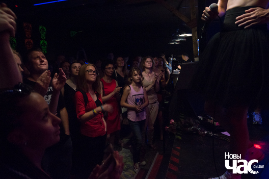 20/20 naka__1_of_1__35_logo.jpg