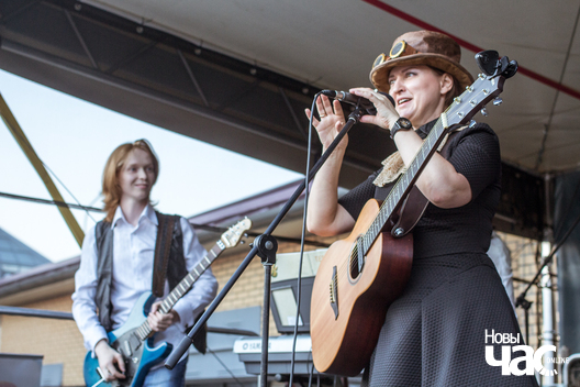 17/19 peszahodka_30_lipenja__pavel_aksinovicz___19__logo.jpg