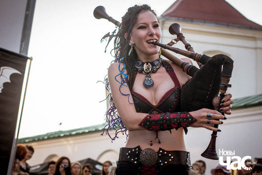 4/19 peszahodka_30_lipenja__pavel_aksinovicz___6__logo.jpg