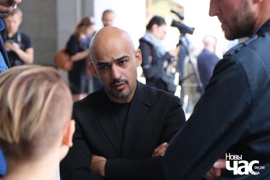 19/30 sharamet019_logo.jpg