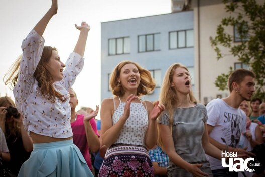 10/11 volski_na_pikece__16__logo.jpg